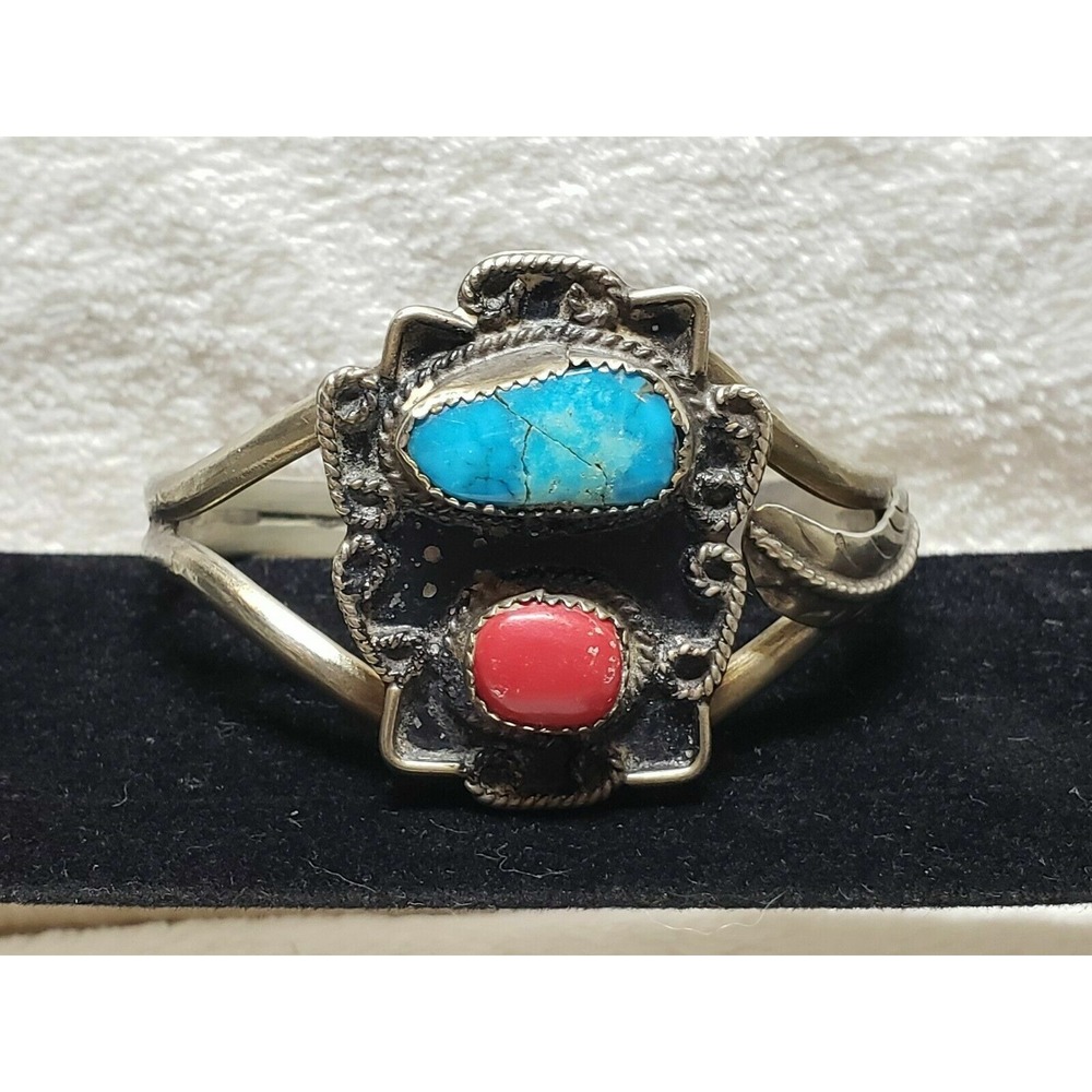 Vintage Navajo Sterling Silver Turquoise Coral Feather Design Bracelet